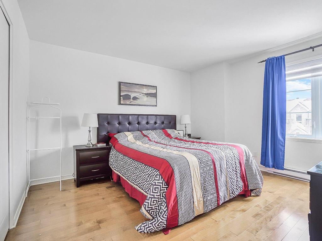 









256


Rue des Lys

,
Saint-Eustache,




QC
J7P0C7

