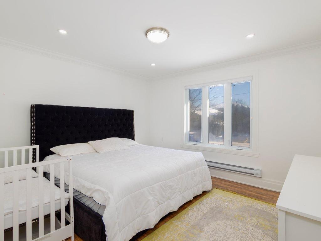 









2690


Rue Gélineau

,
Longueuil (Saint-Hubert),




QC
J3Y4K4

