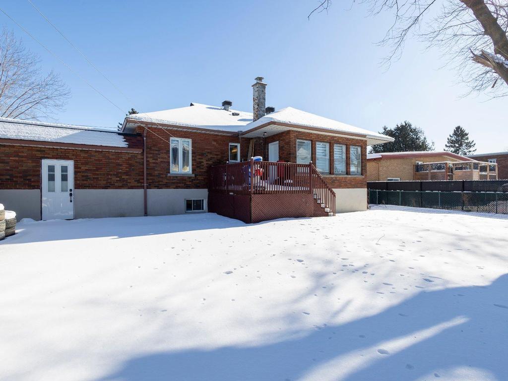 









2690


Rue Gélineau

,
Longueuil (Saint-Hubert),




QC
J3Y4K4

