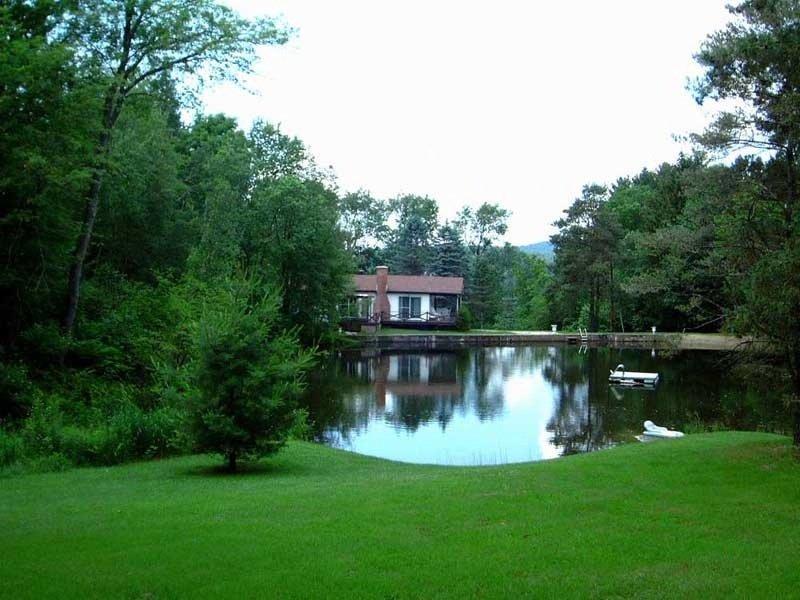 









35


Rue Academy

,
Sutton,




QC
J0E2K0

