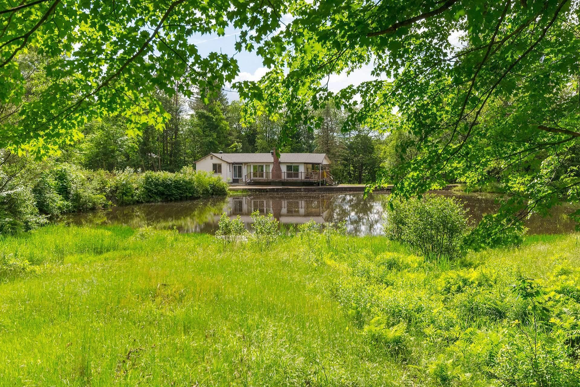 









35


Rue Academy

,
Sutton,




QC
J0E2K0

