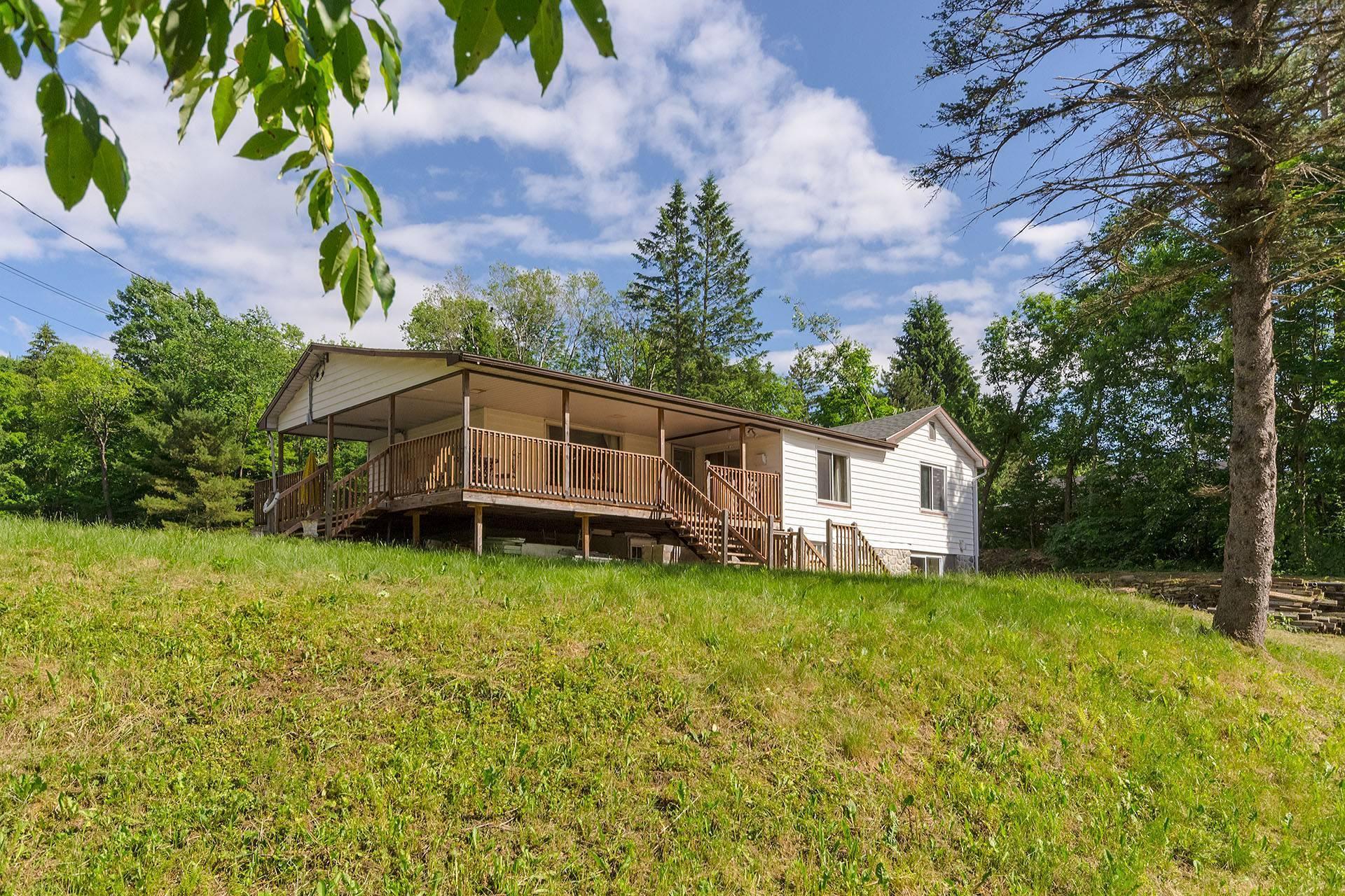 









35


Rue Academy

,
Sutton,




QC
J0E2K0

