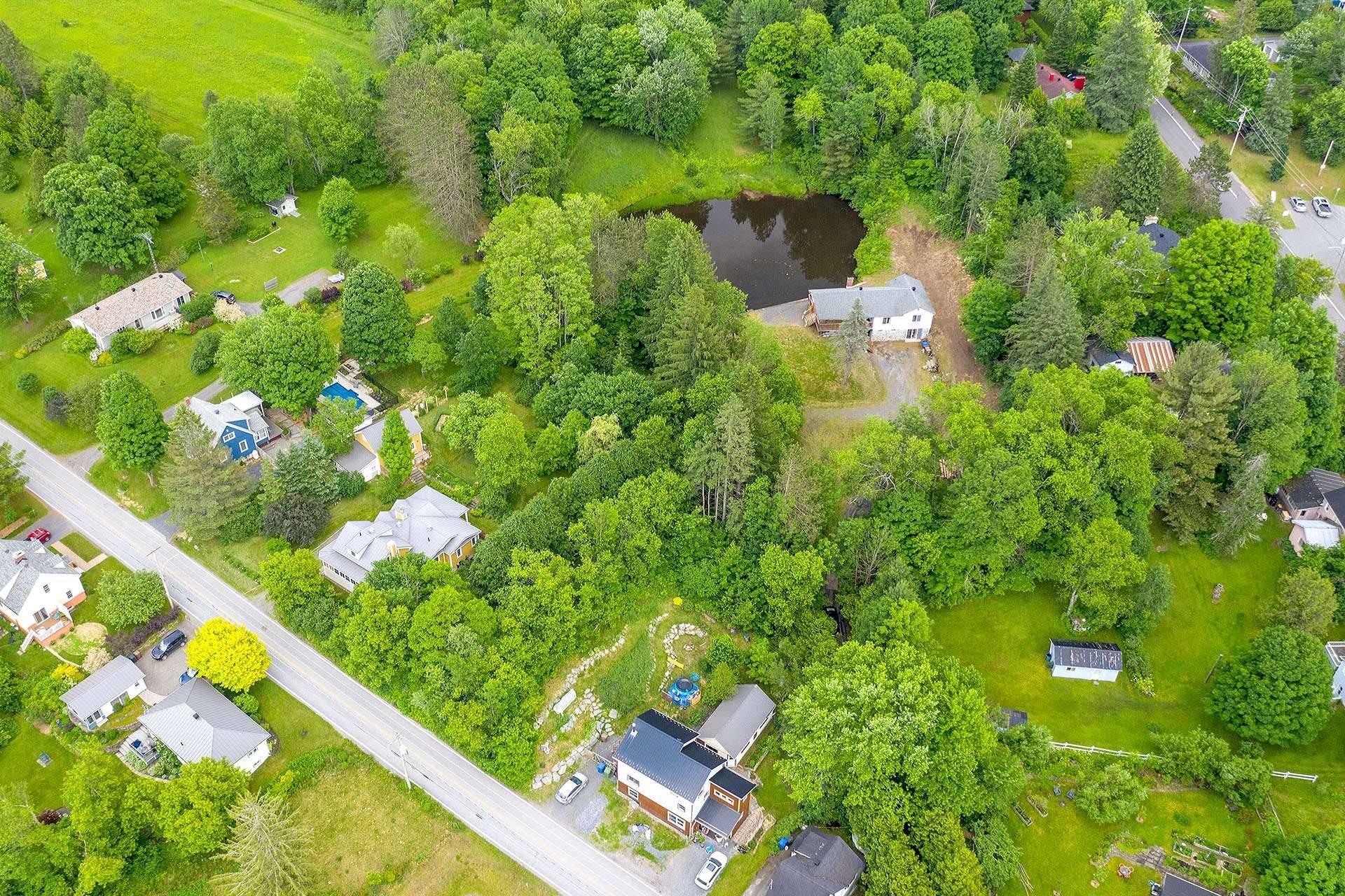 









35


Rue Academy

,
Sutton,




QC
J0E2K0

