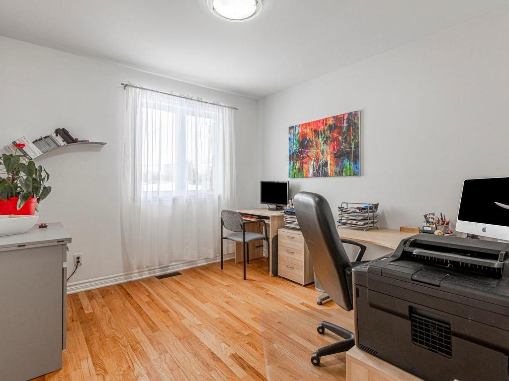 









20


Rue André-Beauregard

,
Verchères,




QC
J0L2R0

