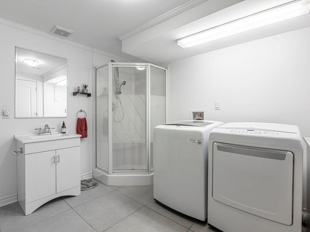









20


Rue André-Beauregard

,
Verchères,




QC
J0L2R0

