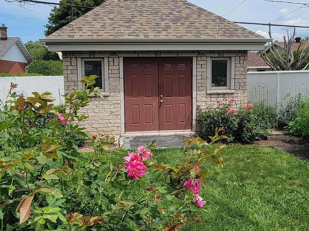 









20


Rue André-Beauregard

,
Verchères,




QC
J0L2R0

