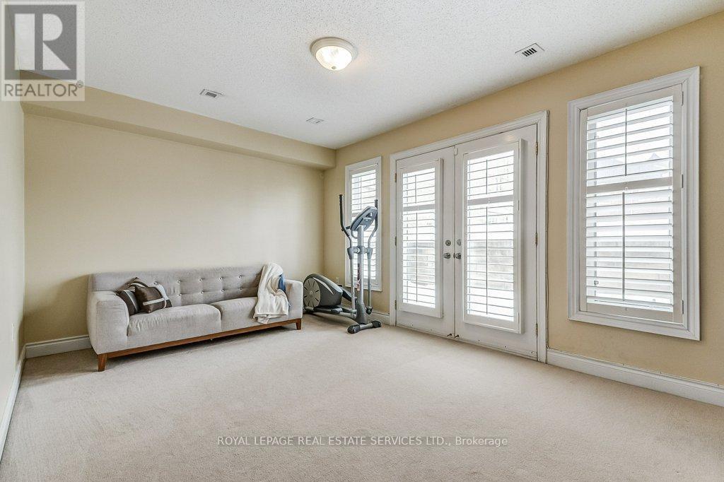 












17 CLOCKWORK LANE

,
Toronto,




Ontario
M8Y4H5

