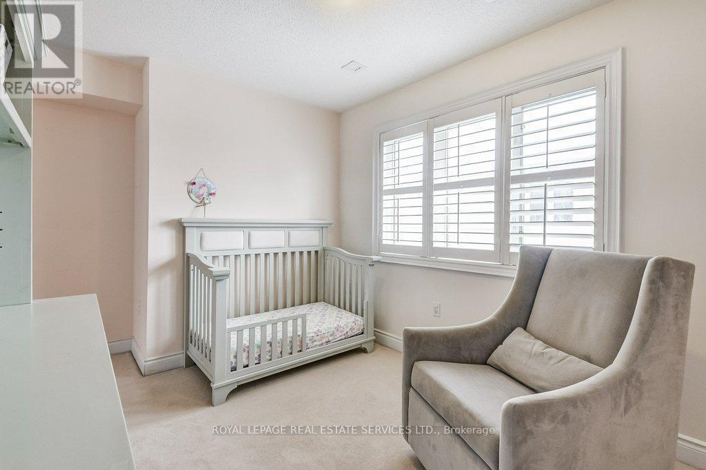 












17 CLOCKWORK LANE

,
Toronto,




Ontario
M8Y4H5

