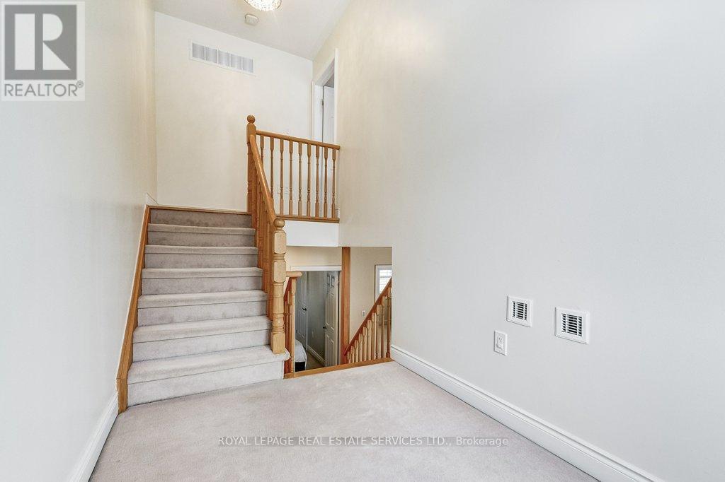 












17 CLOCKWORK LANE

,
Toronto,




Ontario
M8Y4H5

