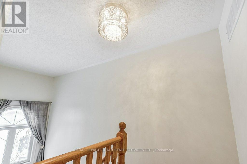 












17 CLOCKWORK LANE

,
Toronto,




Ontario
M8Y4H5

