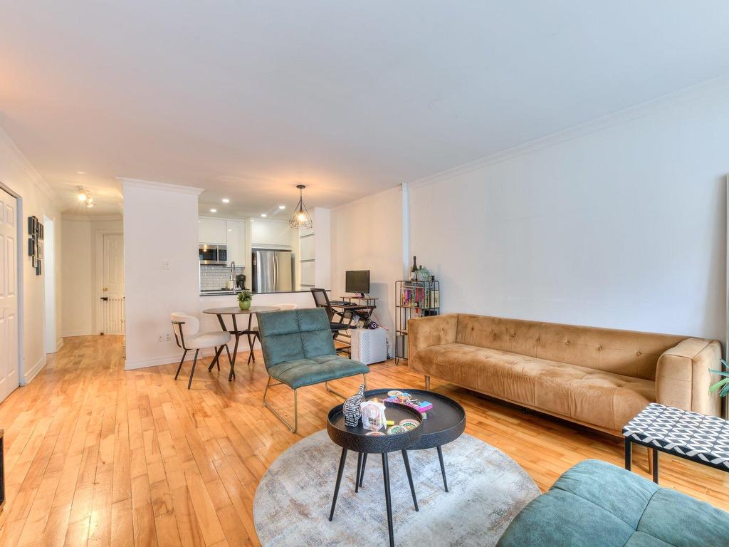 









4453


Av. de l'Hôtel-de-Ville

, 1,
Montréal (Le Plateau-Mont-Royal),




QC
H2W2H6

