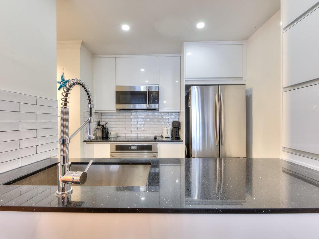 









4453


Av. de l'Hôtel-de-Ville

, 1,
Montréal (Le Plateau-Mont-Royal),




QC
H2W2H6

