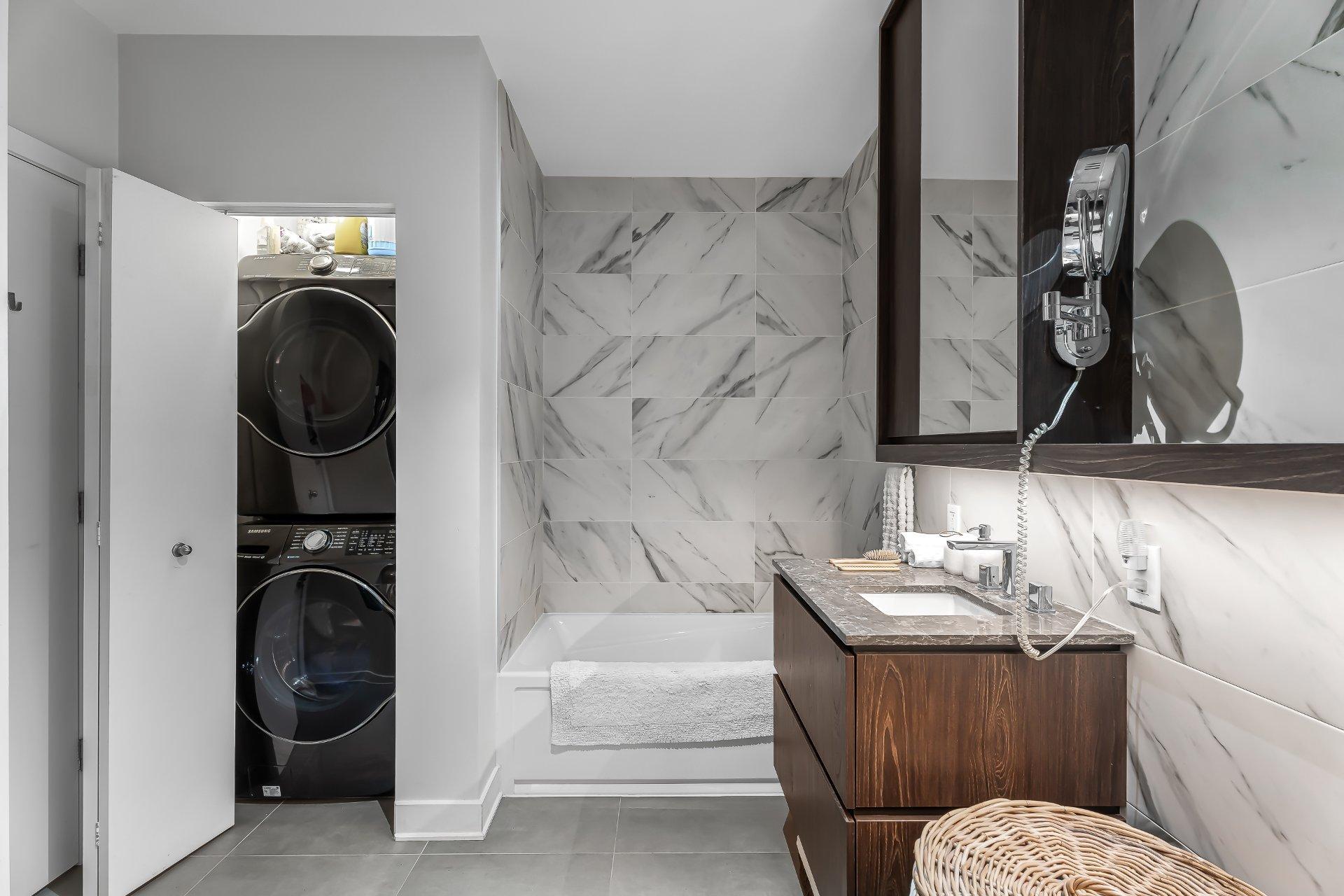 









170


Rue Rioux

, 102,
Montréal (Le Sud-Ouest),




QC
H3C0X3

