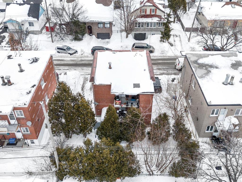 









7814

 - 7816


Av. Lévesque

,
Montréal (Anjou),




QC
H1K2R2

