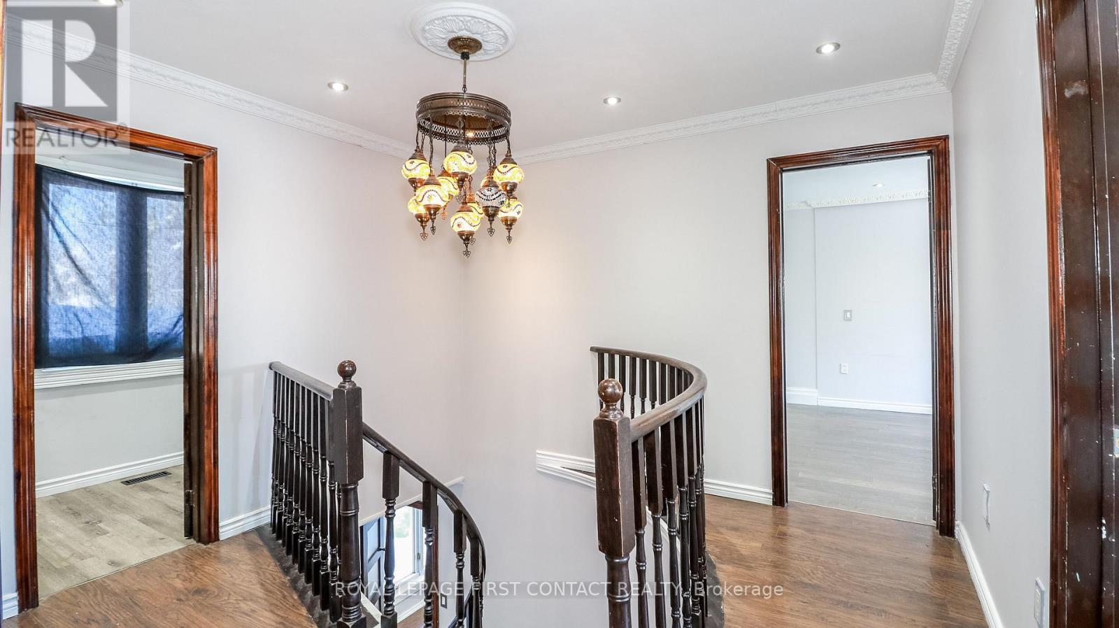 












104 BROWN STREET

,
Barrie,




Ontario
L4N7V6

