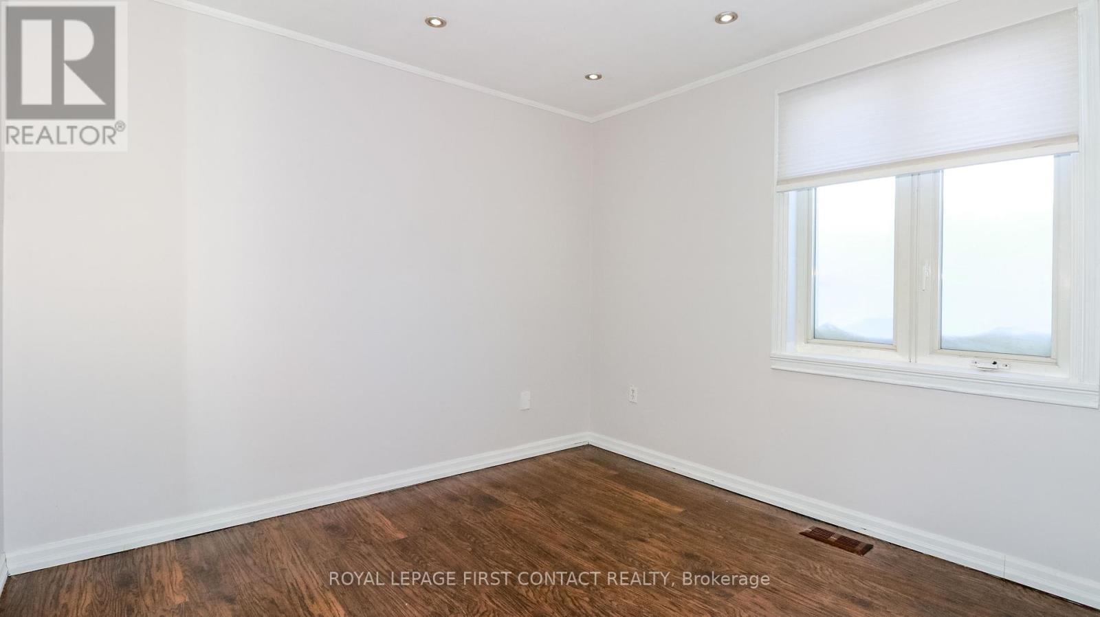 












104 BROWN STREET

,
Barrie,




Ontario
L4N7V6

