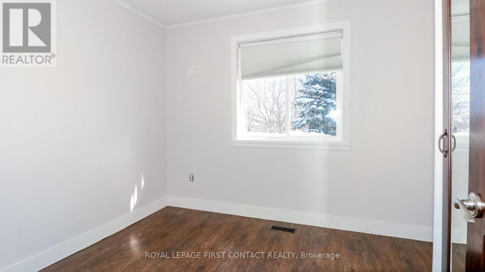 












104 BROWN STREET

,
Barrie,




Ontario
L4N7V6


