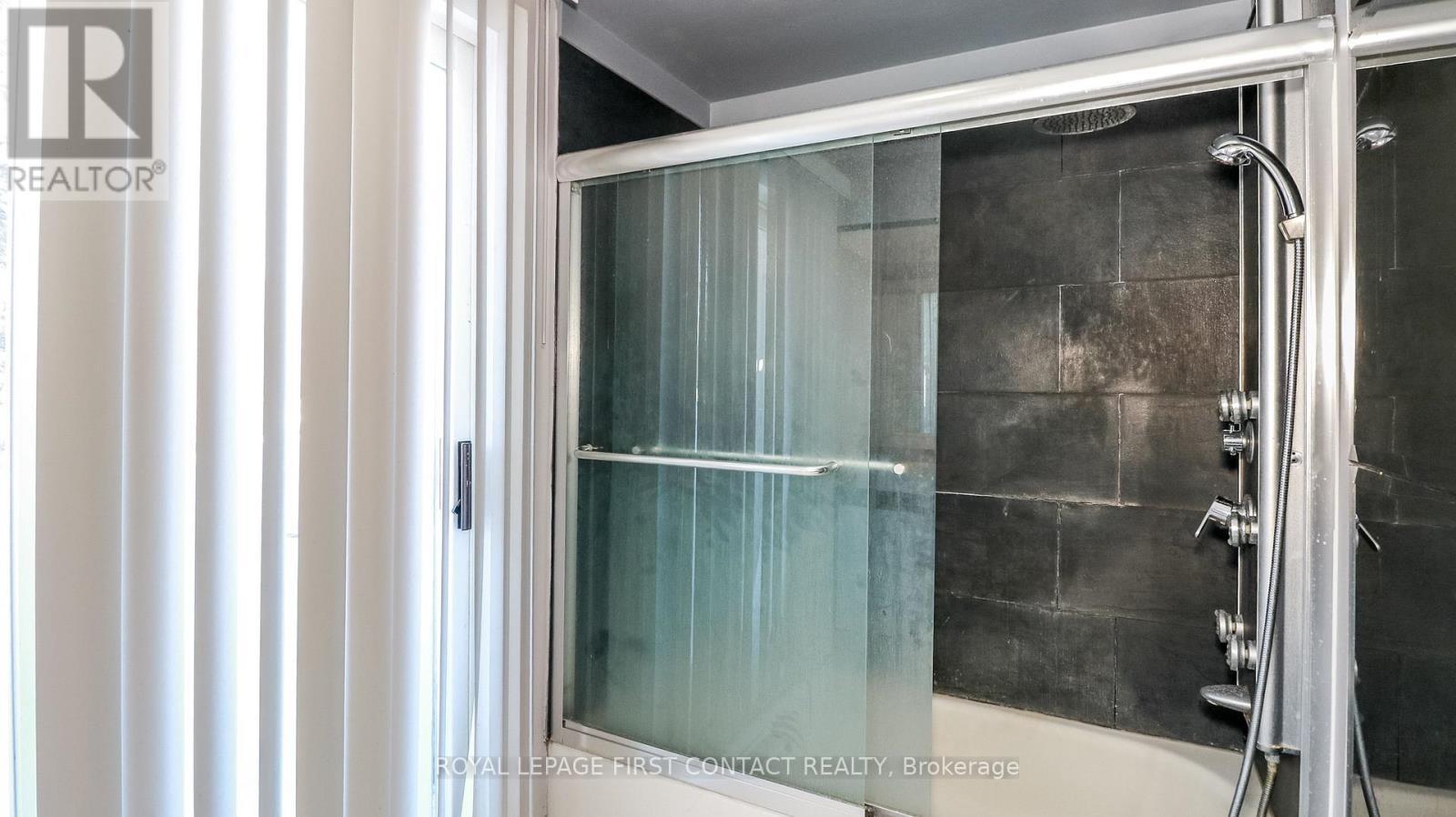 












104 BROWN STREET

,
Barrie,




Ontario
L4N7V6

