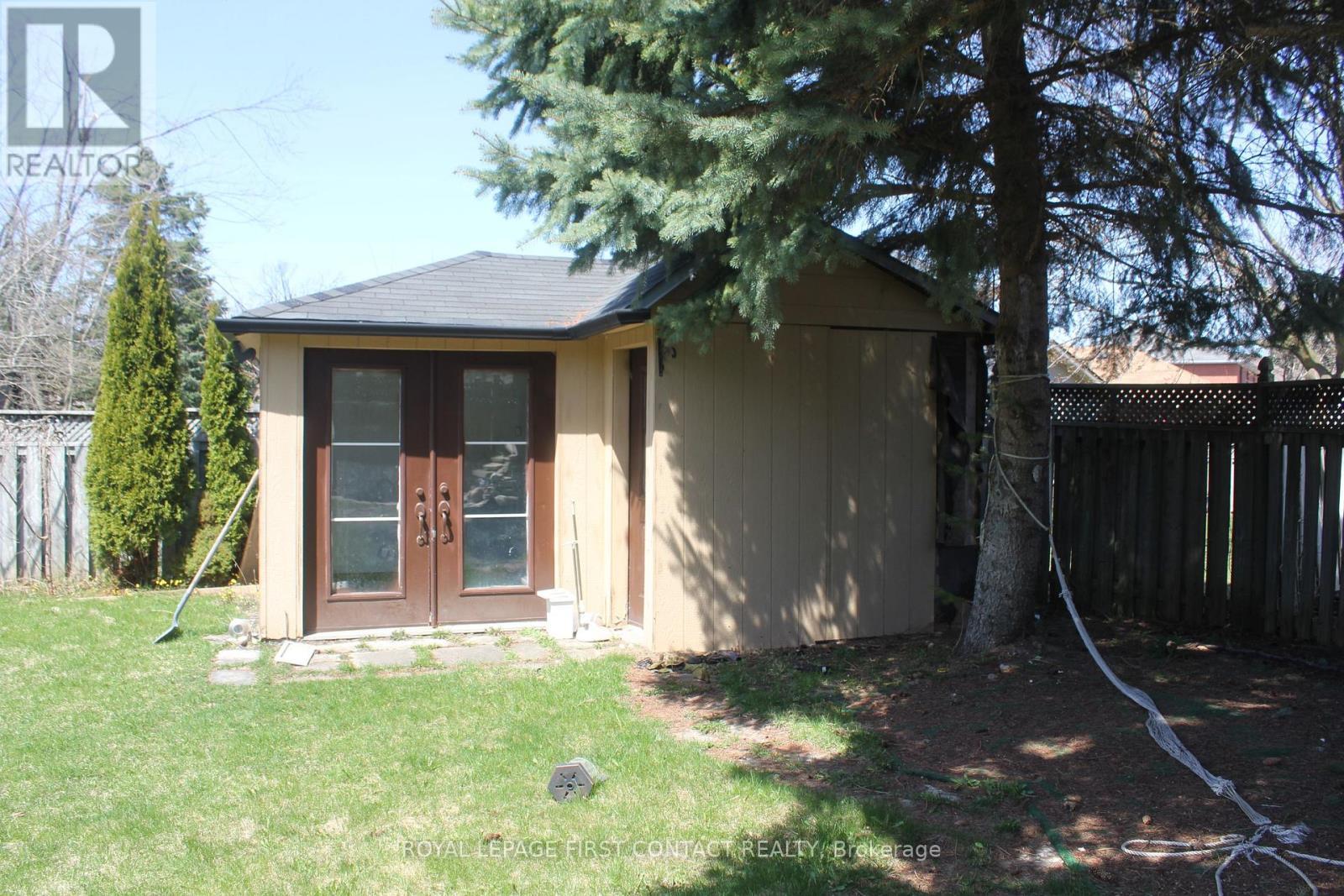 












104 BROWN STREET

,
Barrie,




Ontario
L4N7V6


