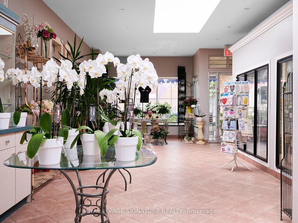 









550


Danforth

Road,
Toronto,




ON
M1K 1C6


