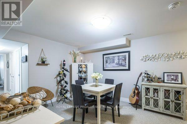 












23 LEDGEROCK COURT

,
Quinte West (Sidney Ward),




Ontario
K8R0A1

