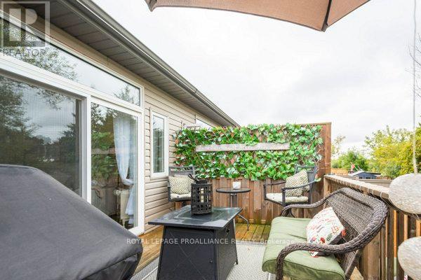 












23 LEDGEROCK COURT

,
Quinte West (Sidney Ward),




Ontario
K8R0A1

