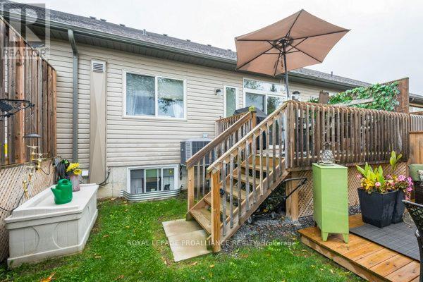 












23 LEDGEROCK COURT

,
Quinte West (Sidney Ward),




Ontario
K8R0A1

