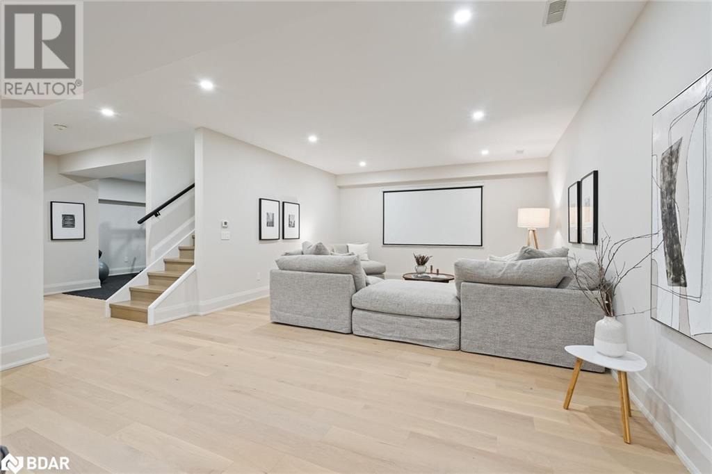












166 MILL Street

,
Georgetown,




Ontario
L7G2C3

