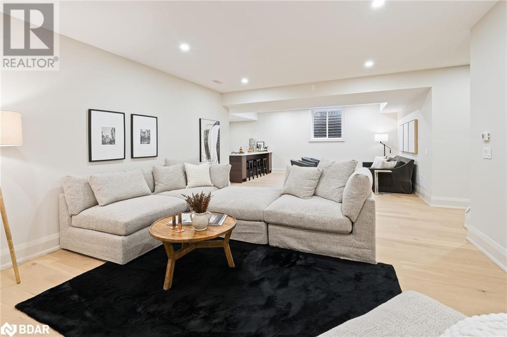 












166 MILL Street

,
Georgetown,




Ontario
L7G2C3


