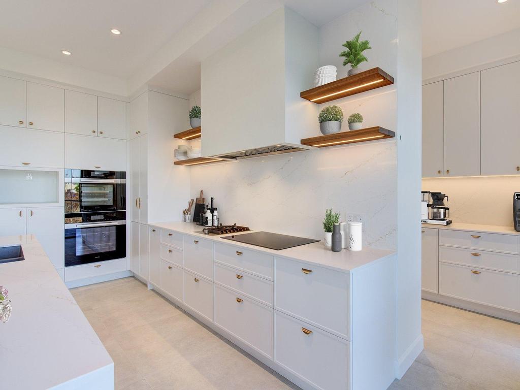 









7395


Rue Latouche

,
Brossard,




QC
J4Y3J8

