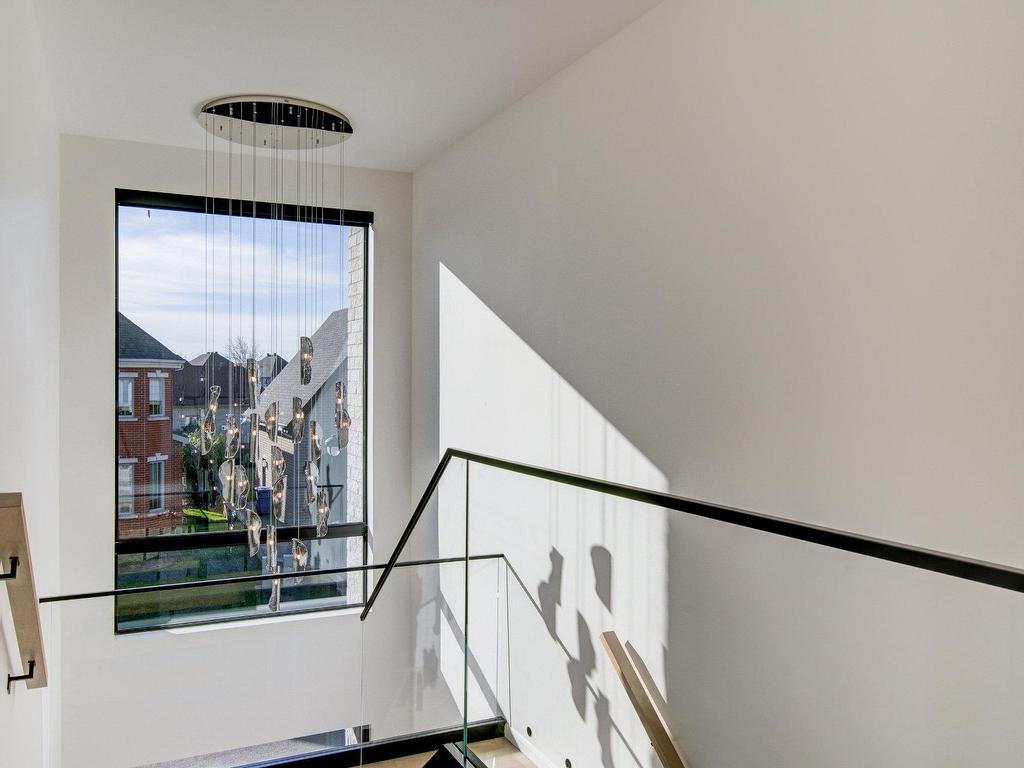 









7395


Rue Latouche

,
Brossard,




QC
J4Y3J8

