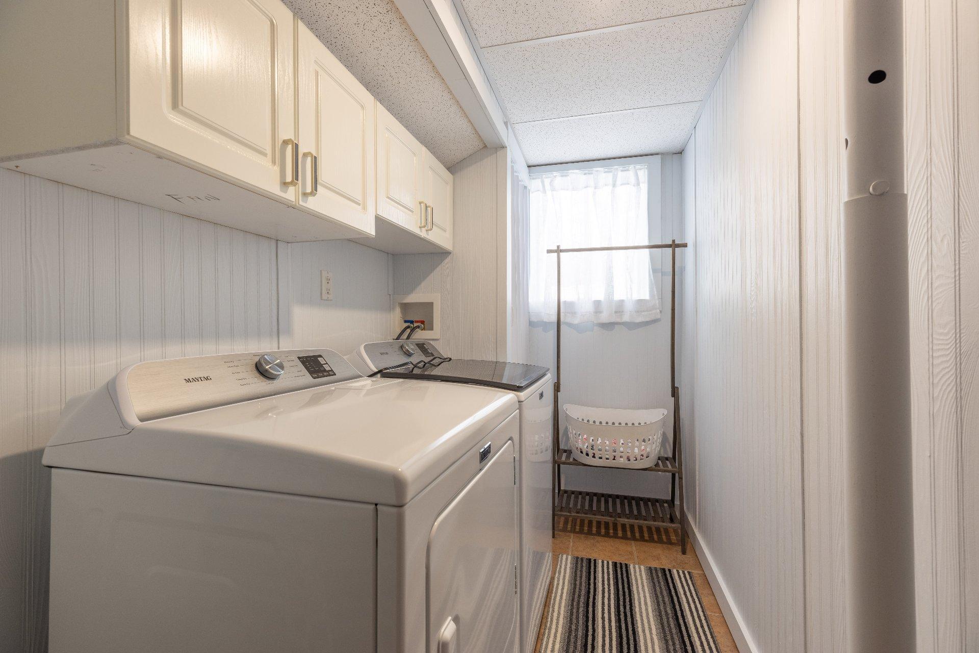 









1470


Ch. du Lac-St-Stanislas S.

,
Saint-Zénon,




QC
J0K3N0

