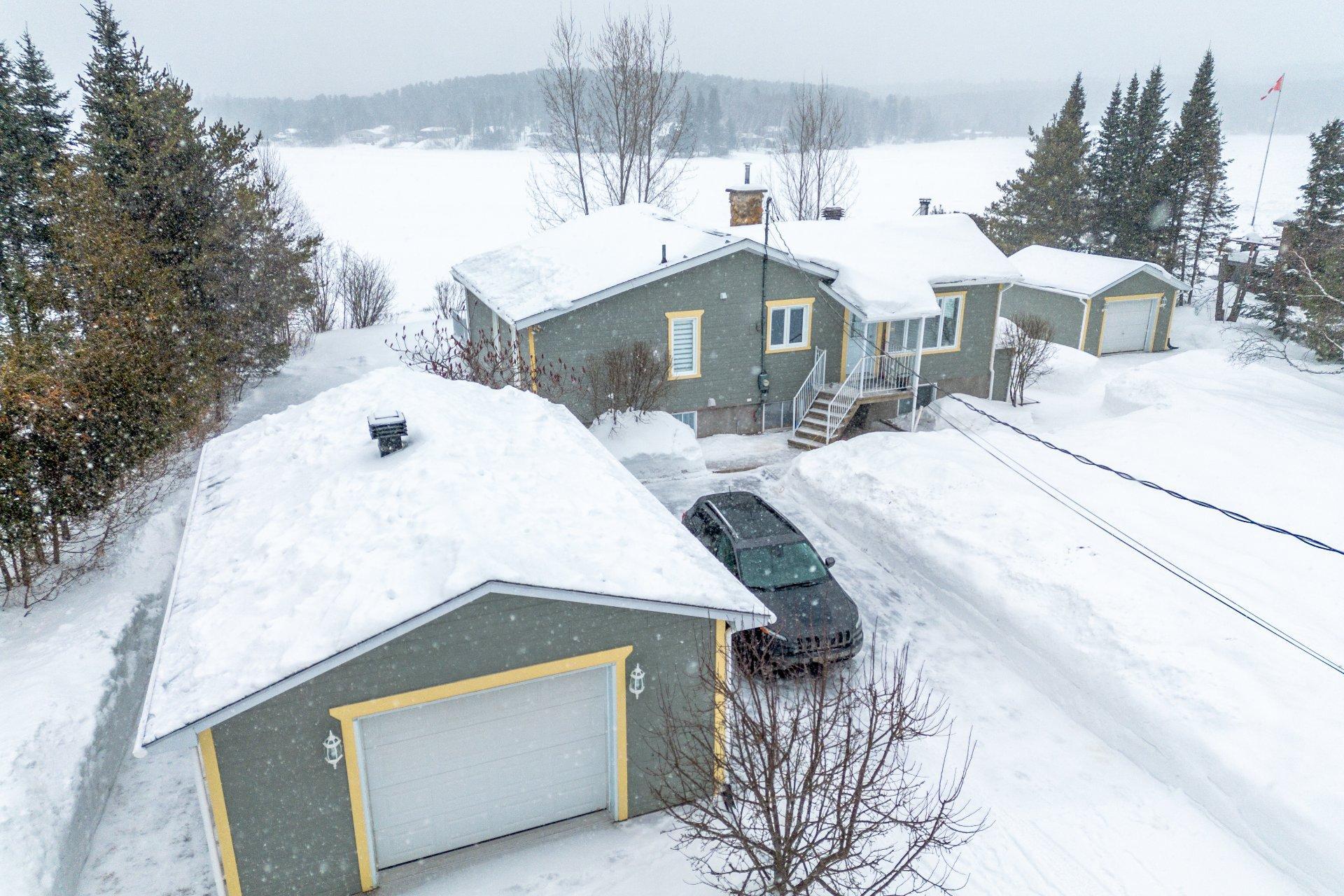 









1470


Ch. du Lac-St-Stanislas S.

,
Saint-Zénon,




QC
J0K3N0

