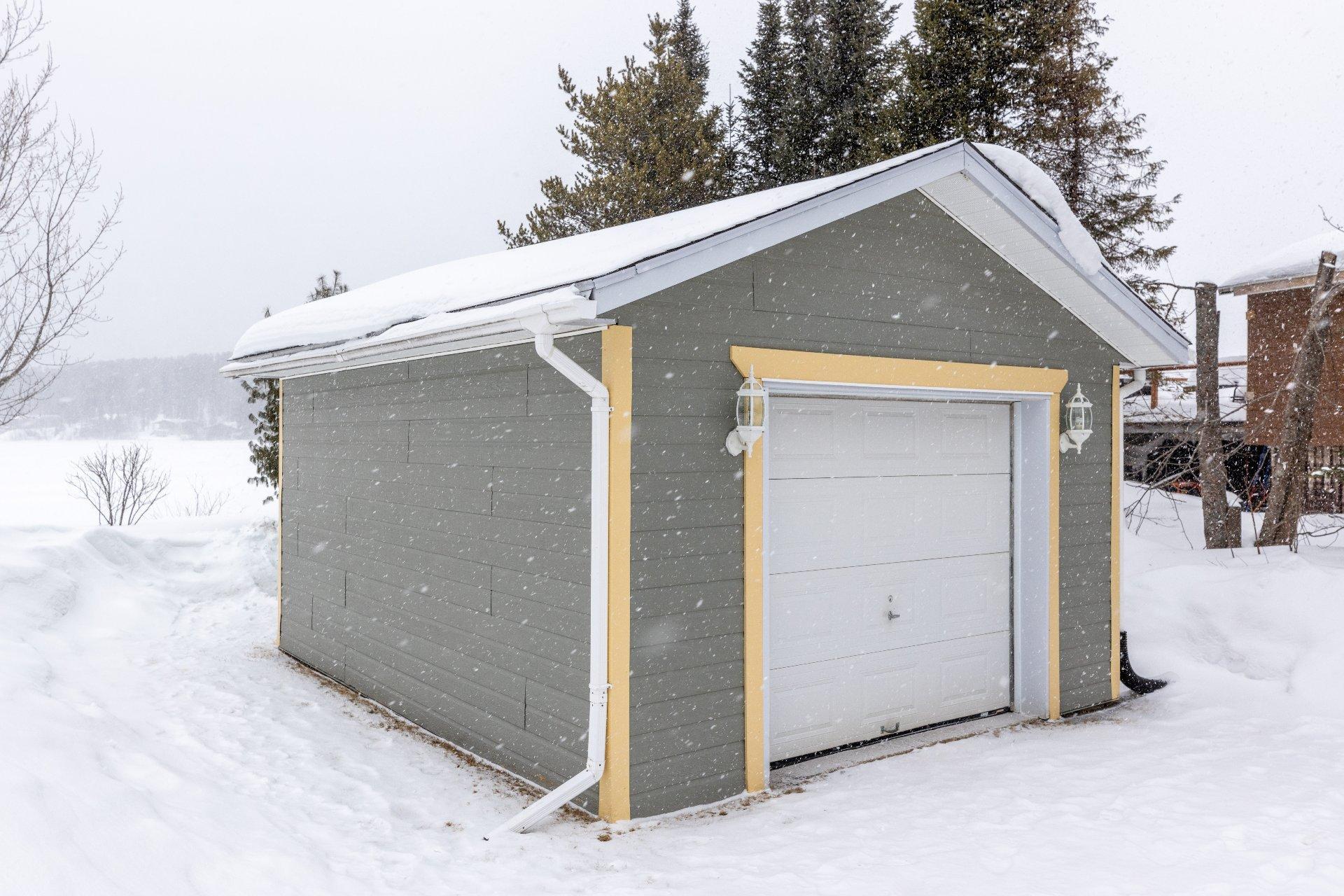 









1470


Ch. du Lac-St-Stanislas S.

,
Saint-Zénon,




QC
J0K3N0

