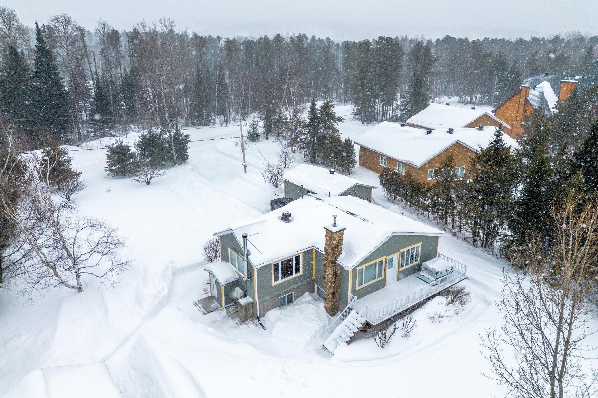 









1470


Ch. du Lac-St-Stanislas S.

,
Saint-Zénon,




QC
J0K3N0

