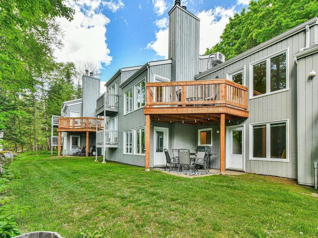 









1009

 - 1010


Crois. des Soleils

,
Mont-Tremblant,




QC
J8E1X6


