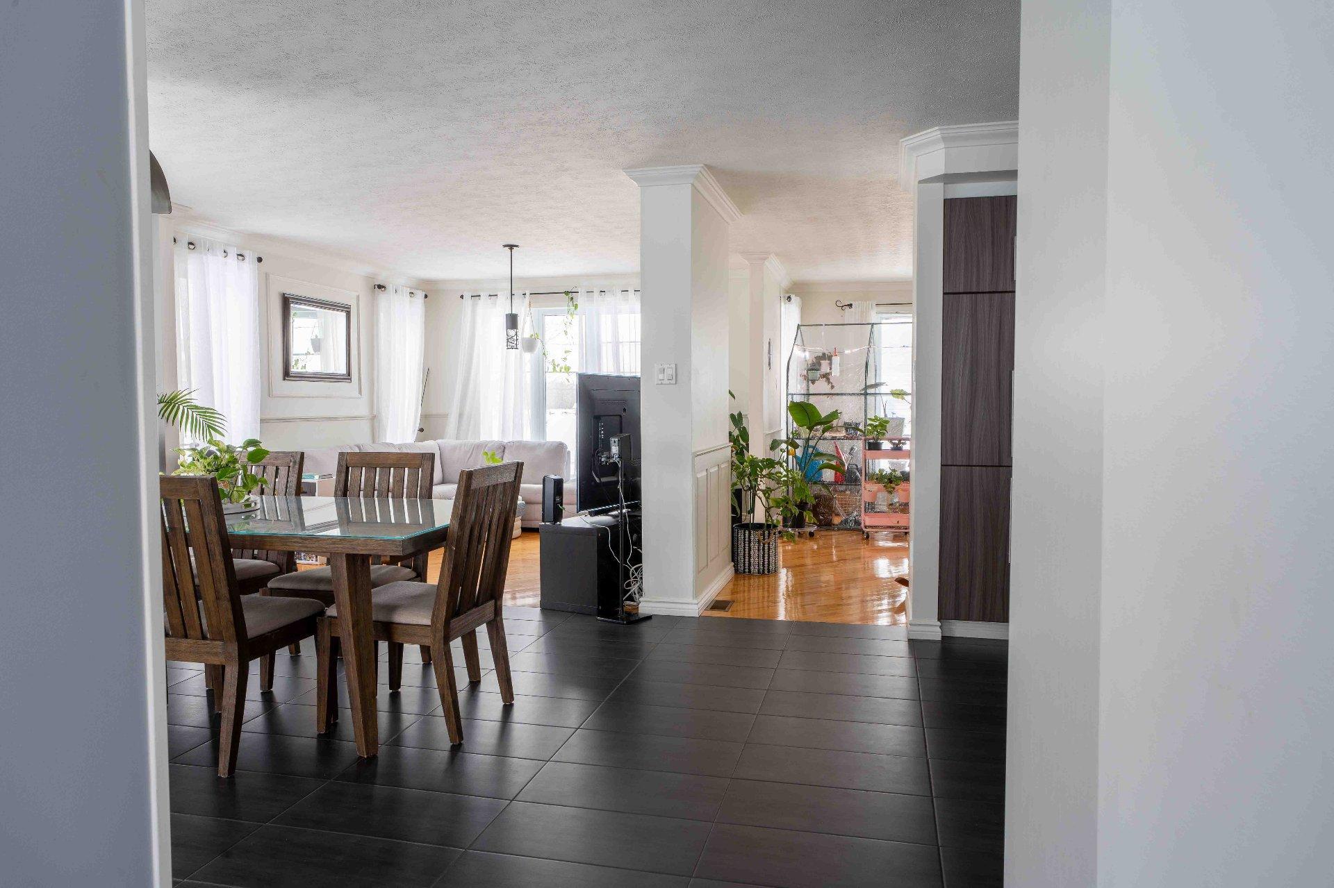 









790


Boul. Lemire O.

,
Drummondville,







QC
J2B8A9


