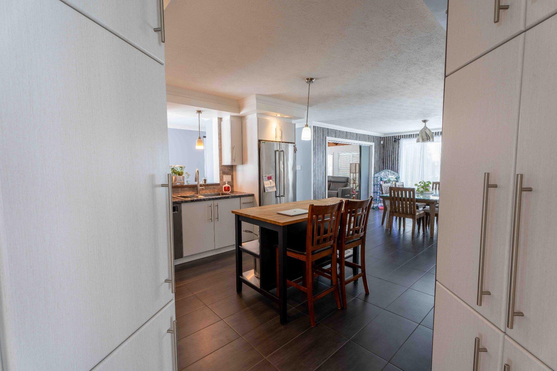 









790


Boul. Lemire O.

,
Drummondville,







QC
J2B8A9

