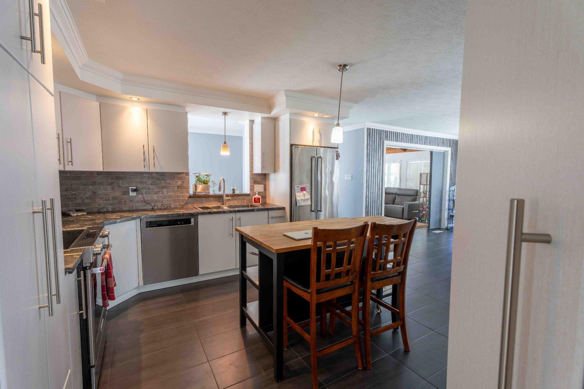 









790


Boul. Lemire O.

,
Drummondville,







QC
J2B8A9

