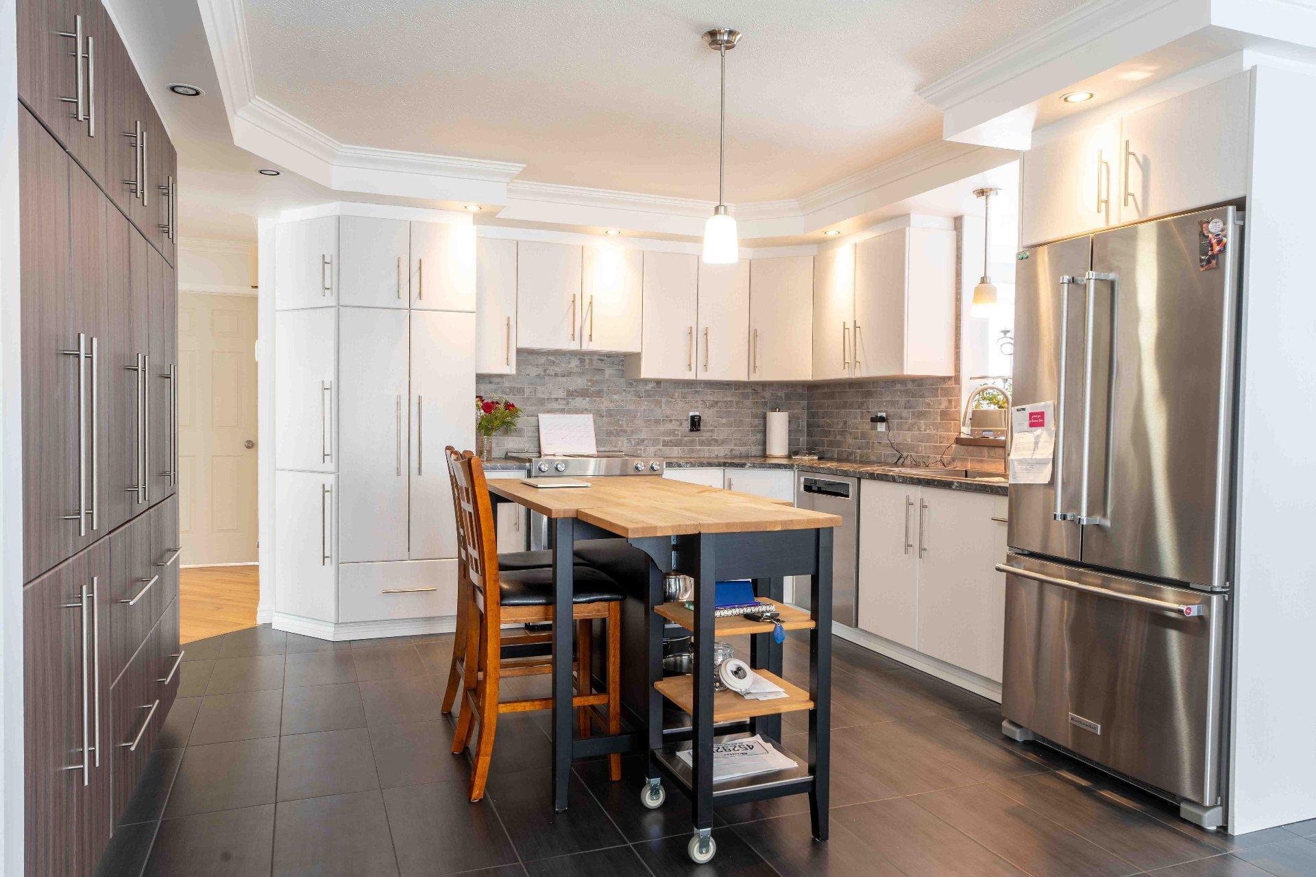 









790


Boul. Lemire O.

,
Drummondville,







QC
J2B8A9

