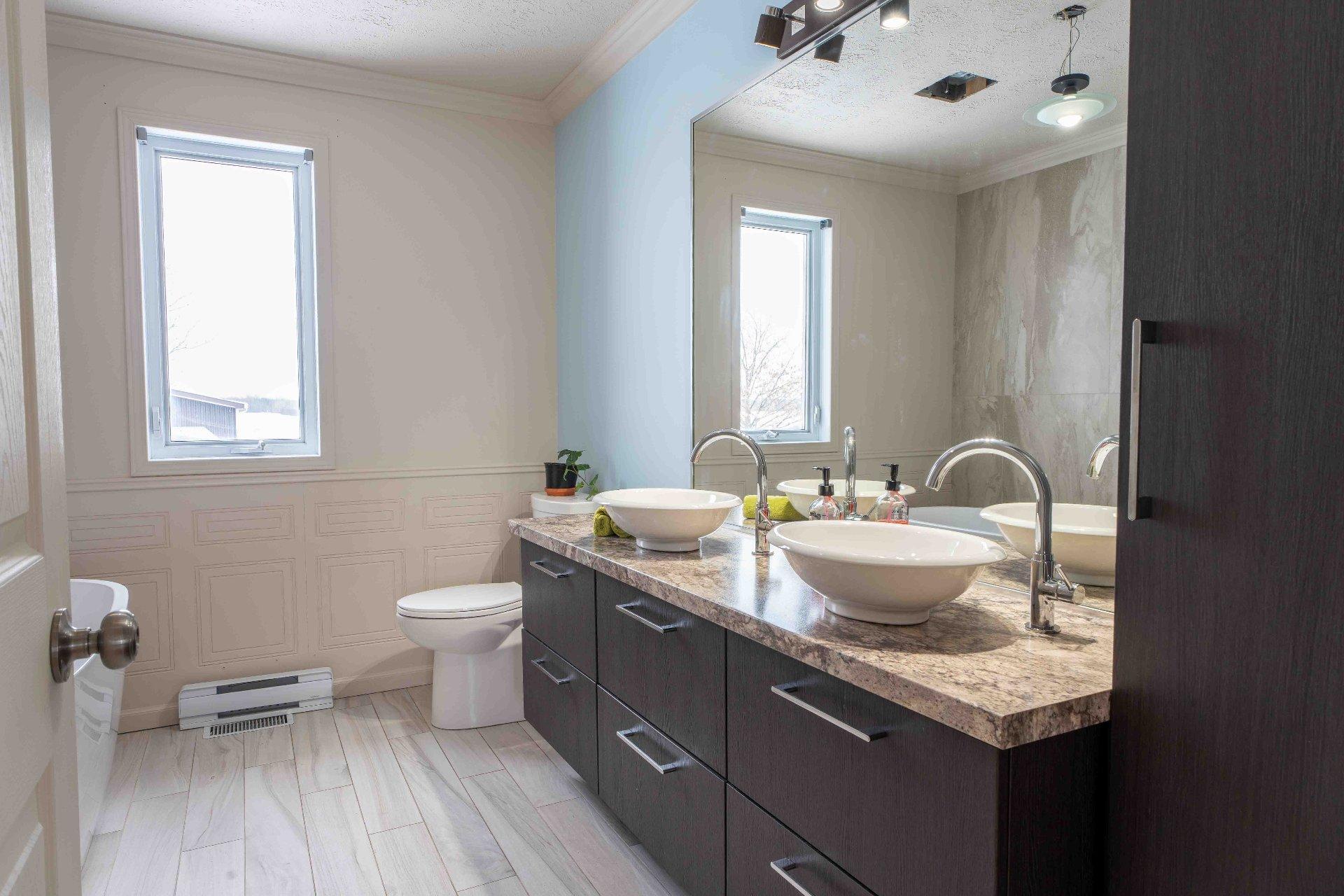 









790


Boul. Lemire O.

,
Drummondville,







QC
J2B8A9

