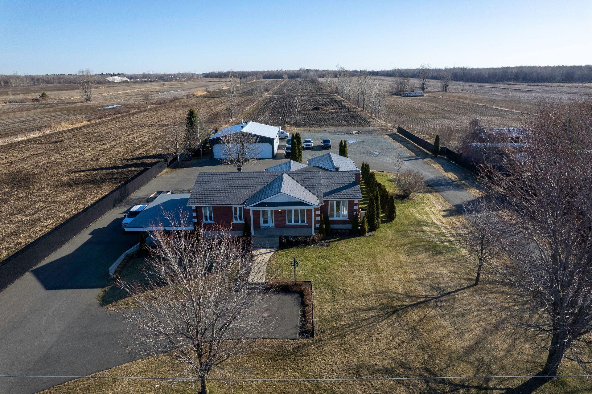 









790


Boul. Lemire O.

,
Drummondville,







QC
J2B8A9

