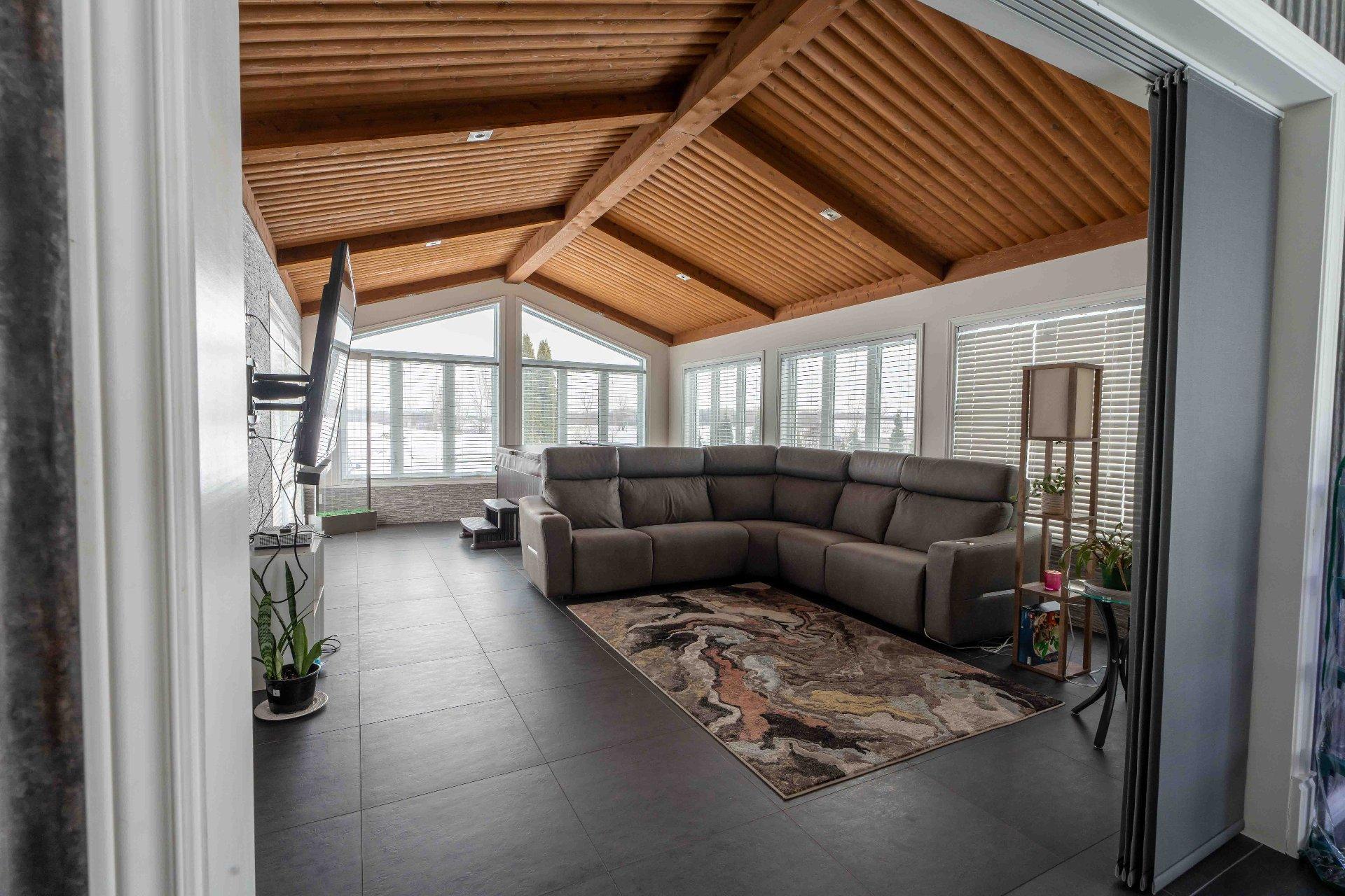









790


Boul. Lemire O.

,
Drummondville,







QC
J2B8A9

