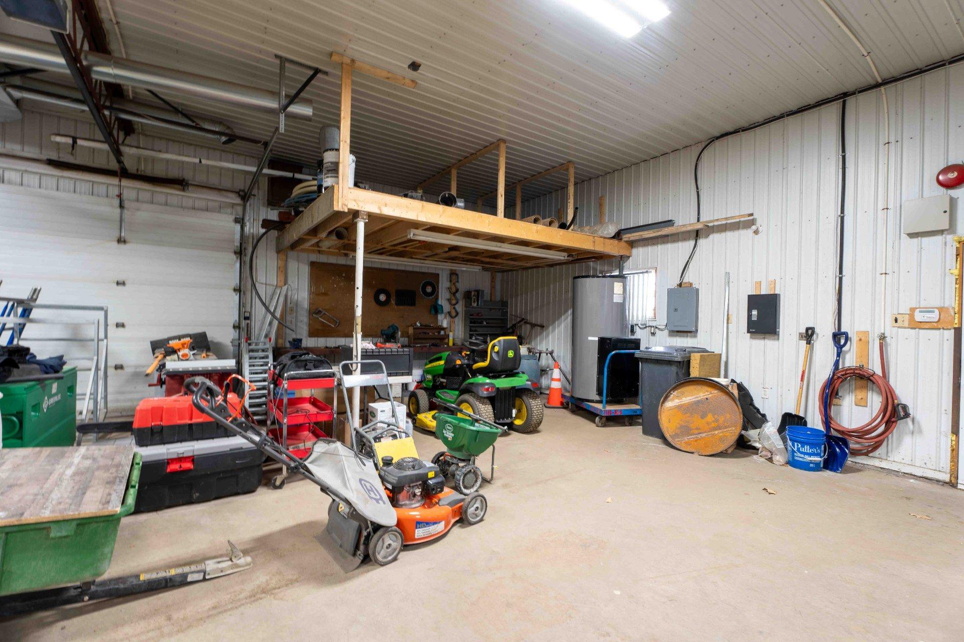 









790


Boul. Lemire O.

,
Drummondville,







QC
J2B8A9

