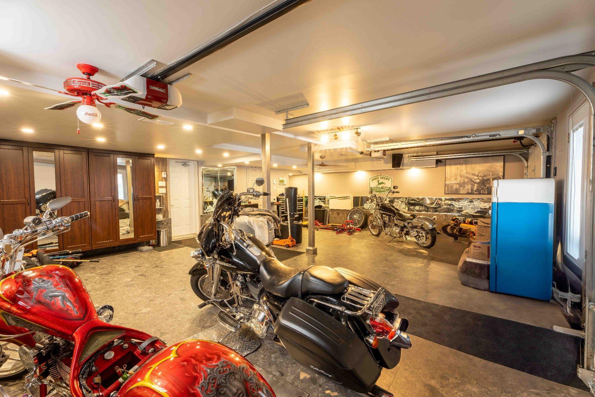 









790


Boul. Lemire O.

,
Drummondville,







QC
J2B8A9

