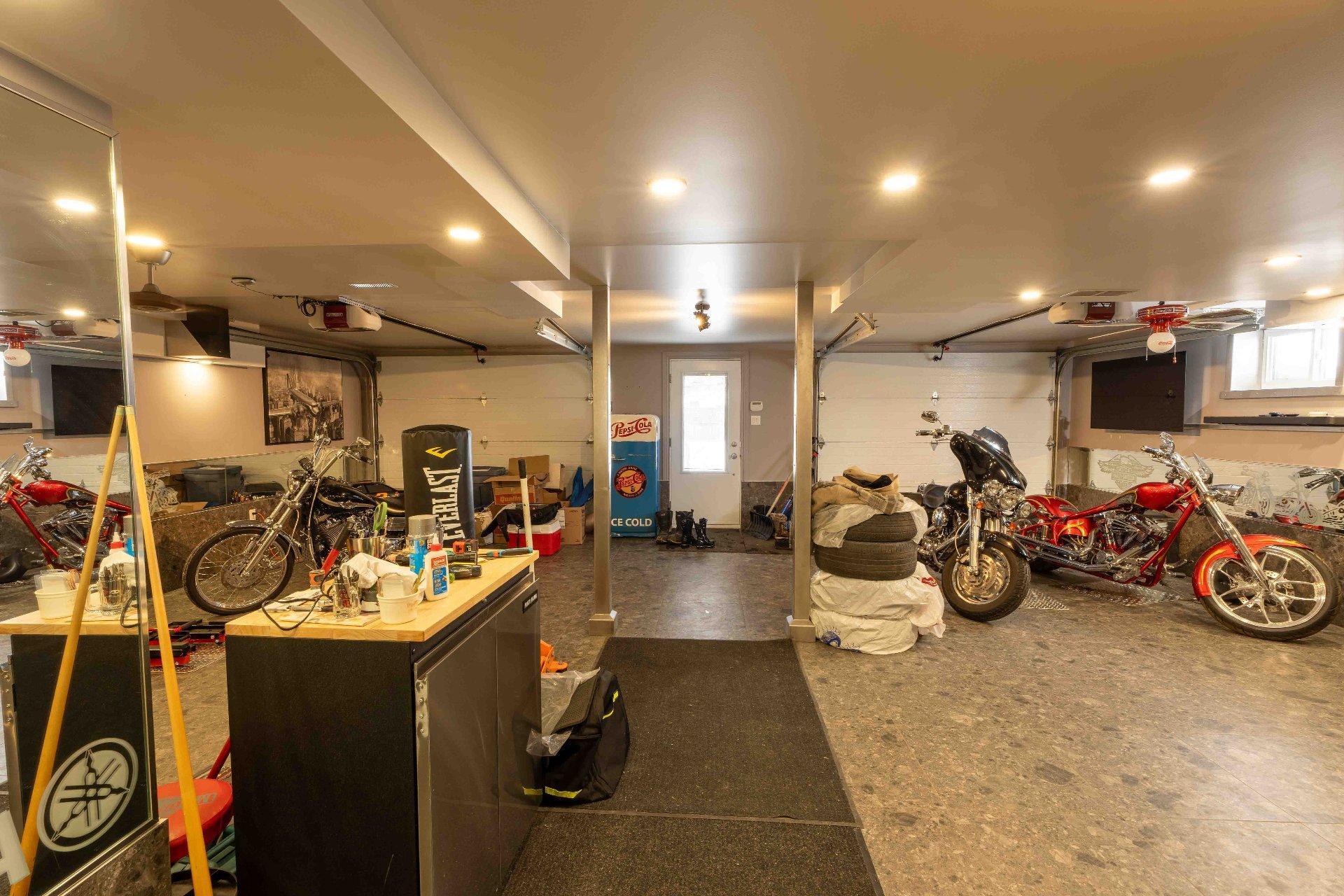 









790


Boul. Lemire O.

,
Drummondville,







QC
J2B8A9

