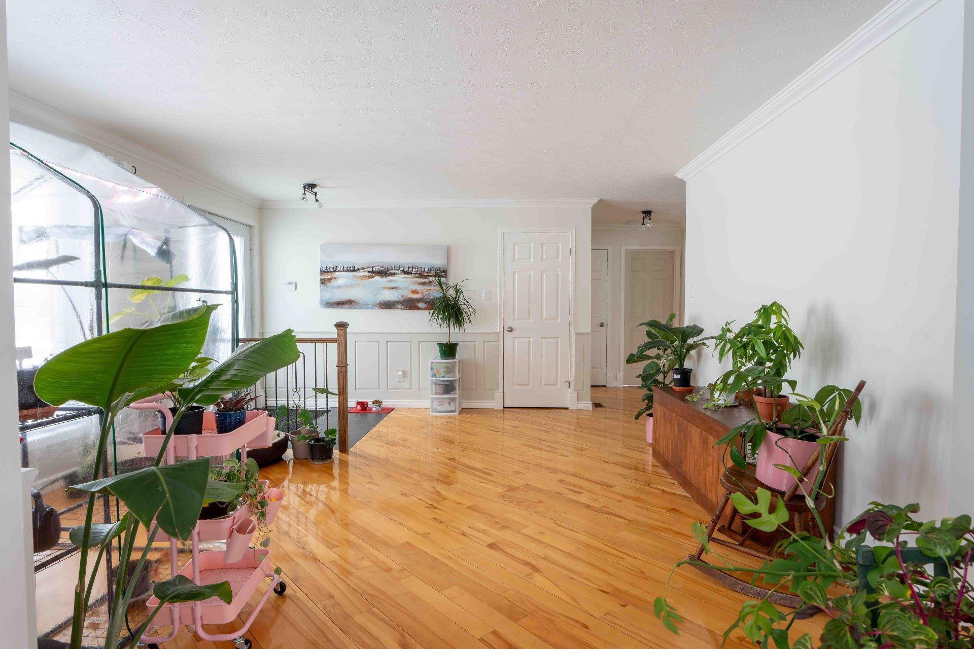 









790


Boul. Lemire O.

,
Drummondville,







QC
J2B8A9

