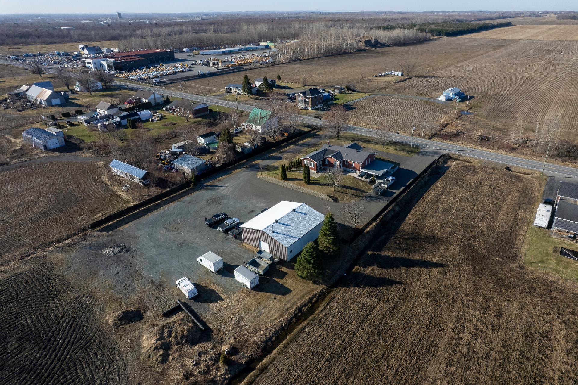 









790


Boul. Lemire O.

,
Drummondville,







QC
J2B8A9

