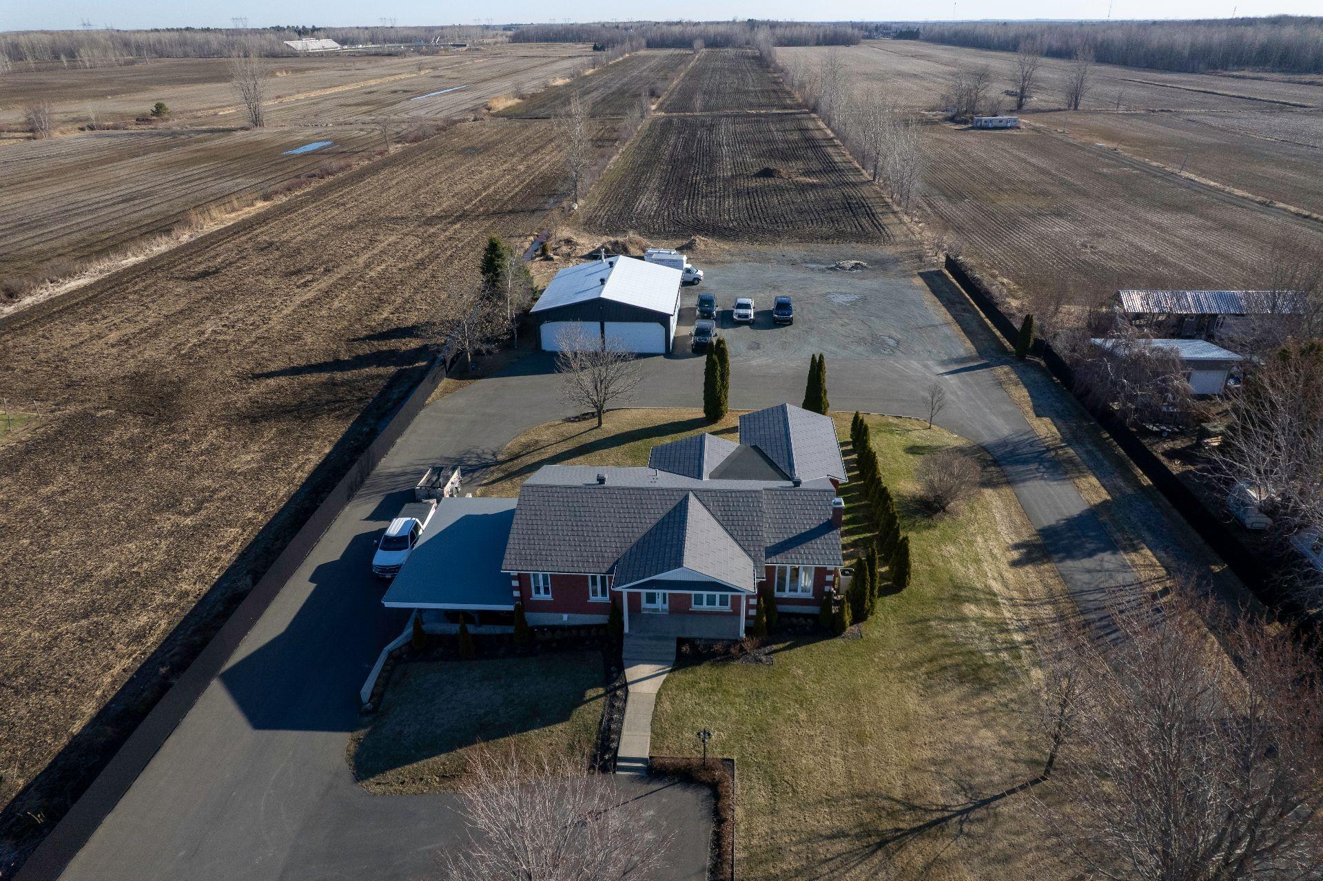 









790


Boul. Lemire O.

,
Drummondville,







QC
J2B8A9

