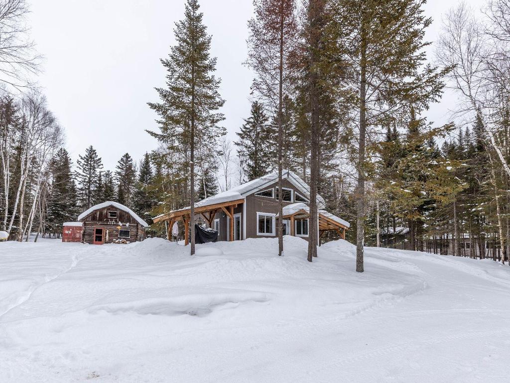 









100


Ch. du Domaine

,
Saint-Michel-des-Saints,




QC
J0K3B0

